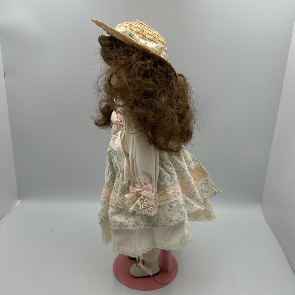 Princess House Jessica Porcelain Collector Doll Brunette Blue Eyes Straw Hat-BOX - Picture 3 of 15